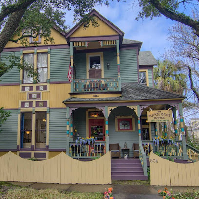 Petrinovich Inn "The Mardi Gras House" — photo 1